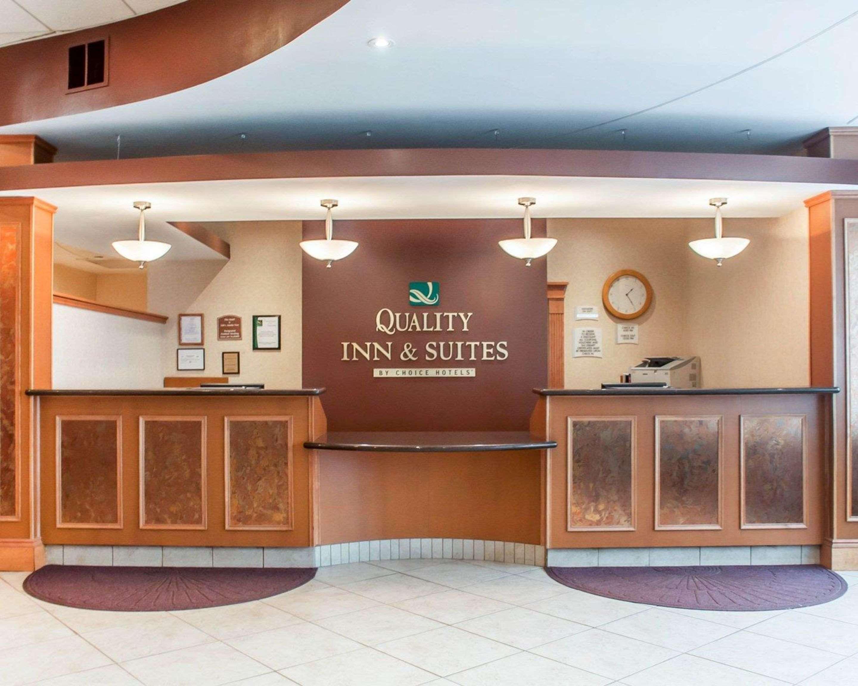Quality Inn & Suites Vestal Binghamton Near University Exterior foto