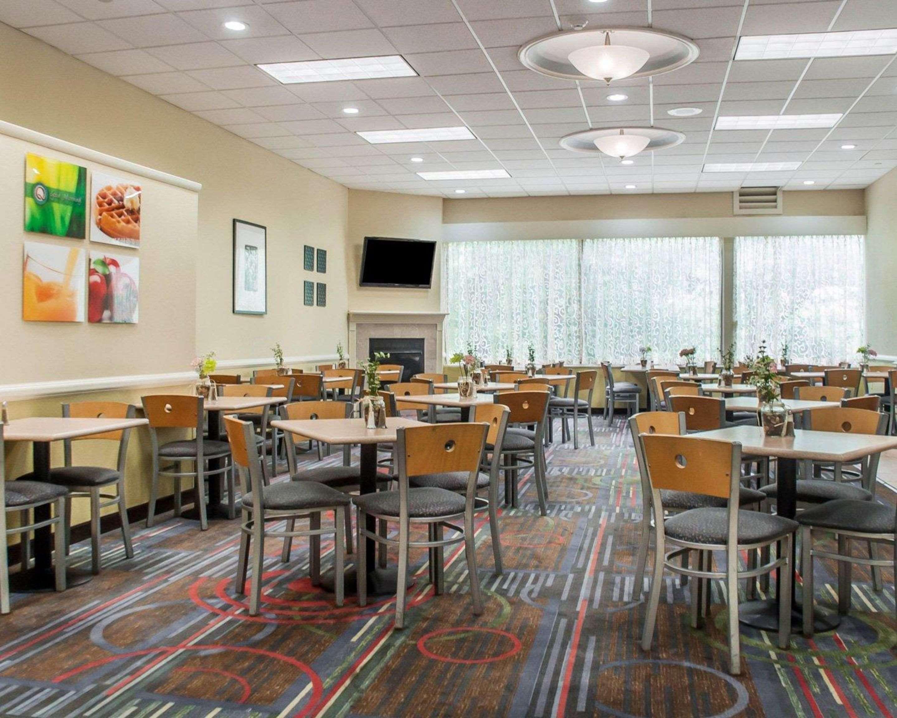Quality Inn & Suites Vestal Binghamton Near University Exterior foto