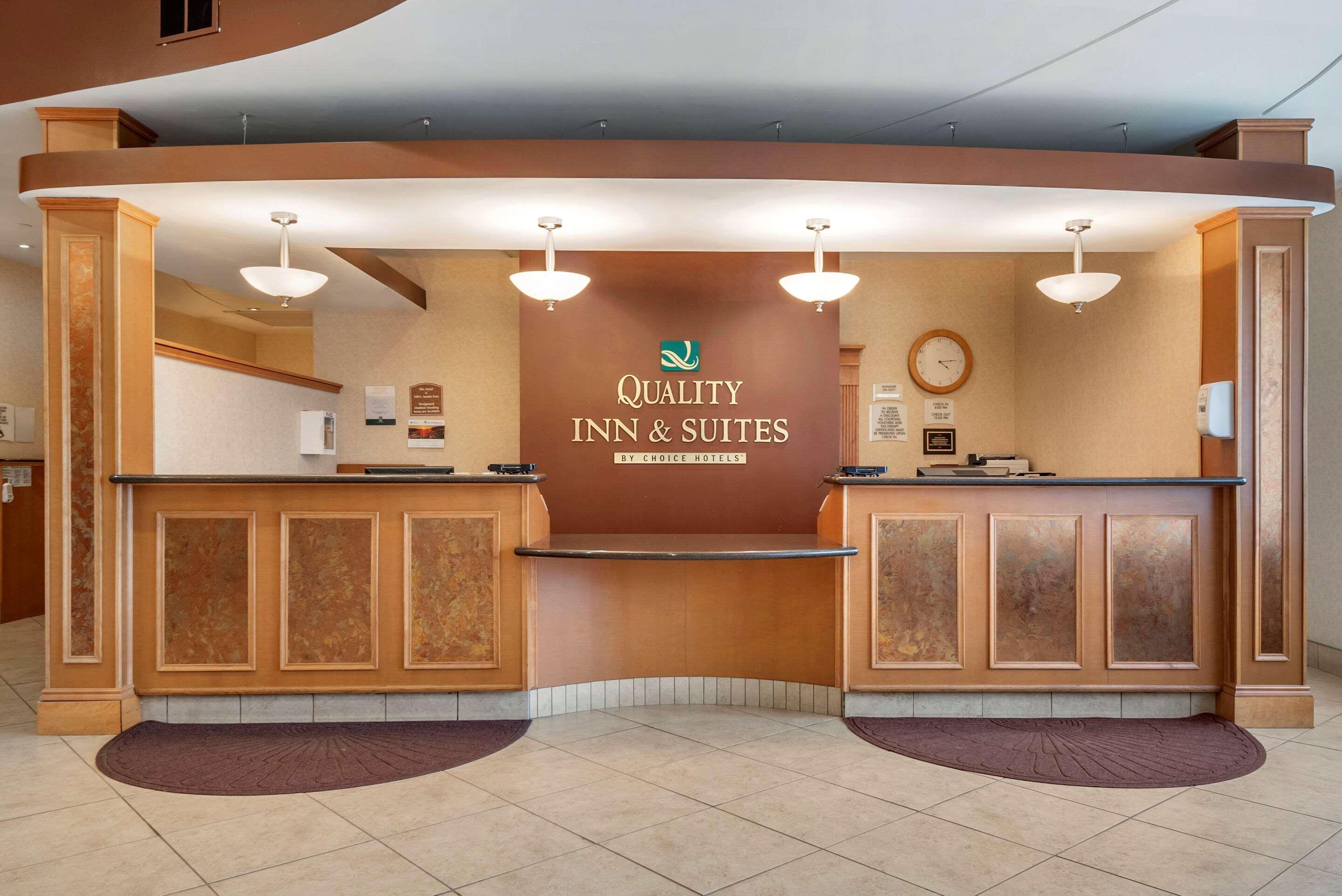 Quality Inn & Suites Vestal Binghamton Near University Exterior foto